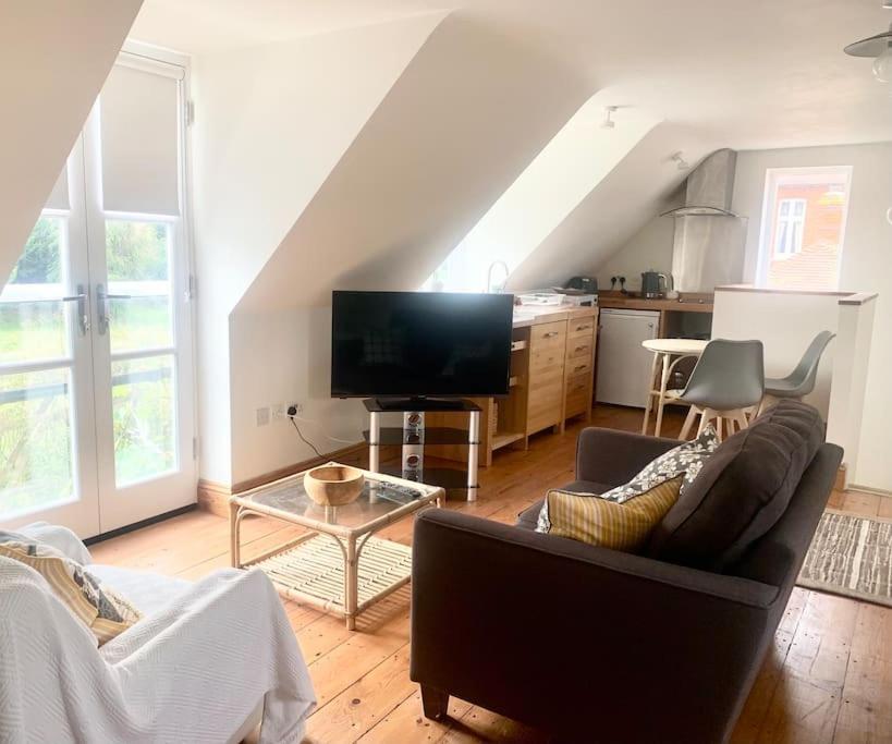 Delightful Ely House Bright And Warm With Cathedral View Apartment Luaran gambar