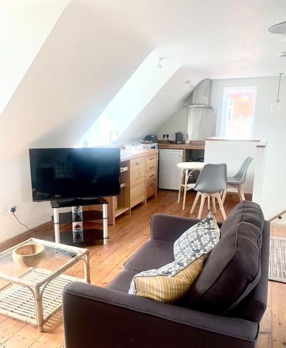 Delightful Ely House Bright And Warm With Cathedral View Apartment Luaran gambar